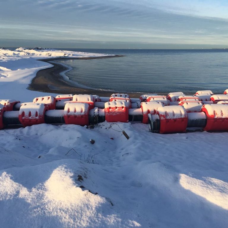 COMPOSIT HOSES ON THE GULF OF FILAND