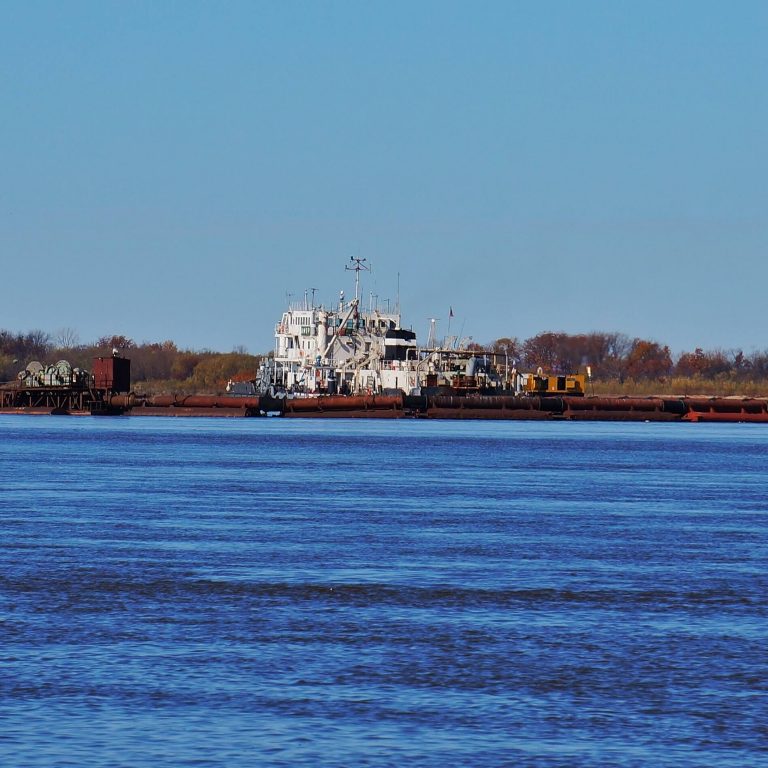 COMPOSIT MEMBERS AT THE SITE IN THE KHABAROVSK TERRITORY