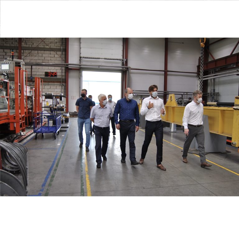 Визит заместителя губернатора на Composit